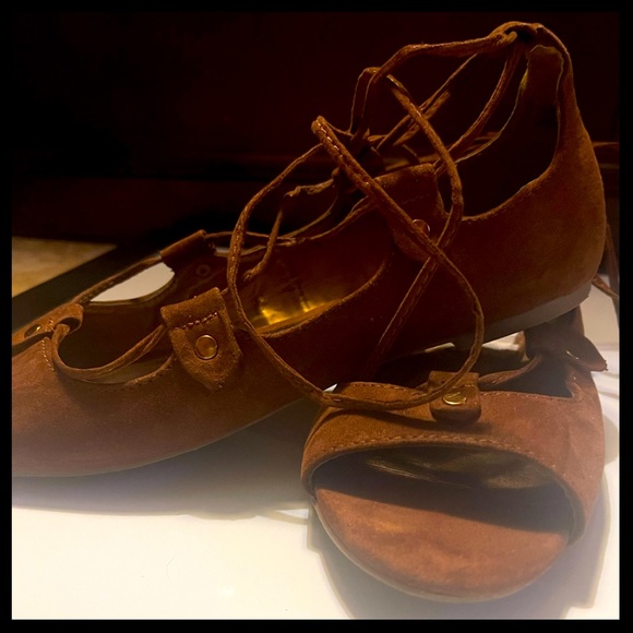 Dark Brown Gladiator Lace up Sandals. Size 8. - Picture 2 of 4